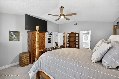293 Maplewood Drive St. Johns FL 32259