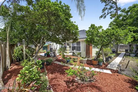 293 Maplewood Drive St. Johns FL 32259