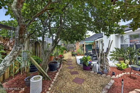 293 Maplewood Drive St. Johns FL 32259