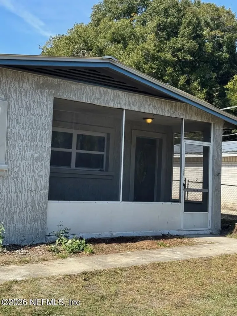 1906 Roselle Avenue Palatka FL 32177