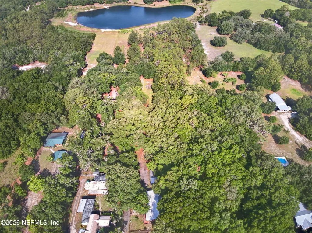 505 N State Road 21 Hawthorne FL 32640