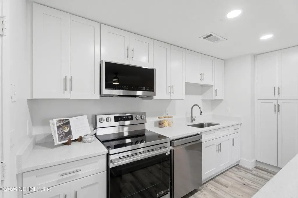 2224 Mindanao Drive Jacksonville FL 32246
