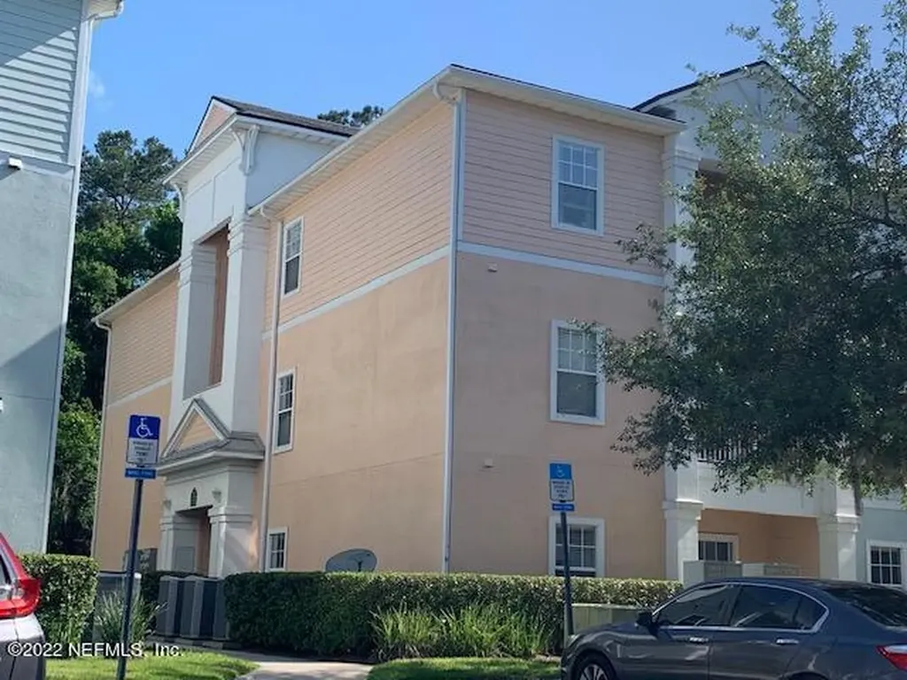 8235 Lobster Bay Court Jacksonville FL 32256