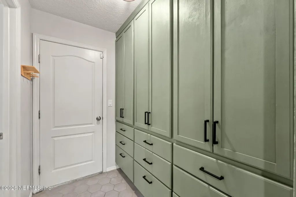 11768 Silver Hill Drive Jacksonville FL 32218
