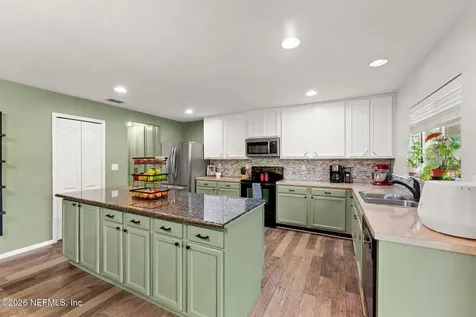 11768 Silver Hill Drive Jacksonville FL 32218