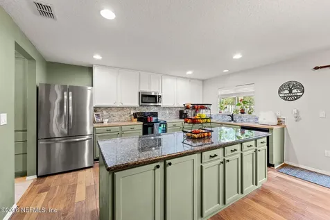 11768 Silver Hill Drive Jacksonville FL 32218
