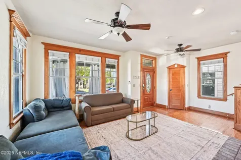 1954 Hubbard Street Jacksonville FL 32206