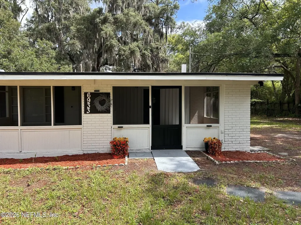 6933 Chicasaw Avenue Jacksonville FL 32210