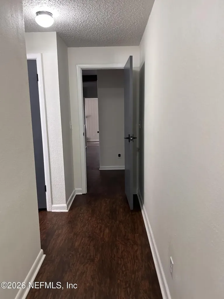 6933 Chicasaw Avenue Jacksonville FL 32210