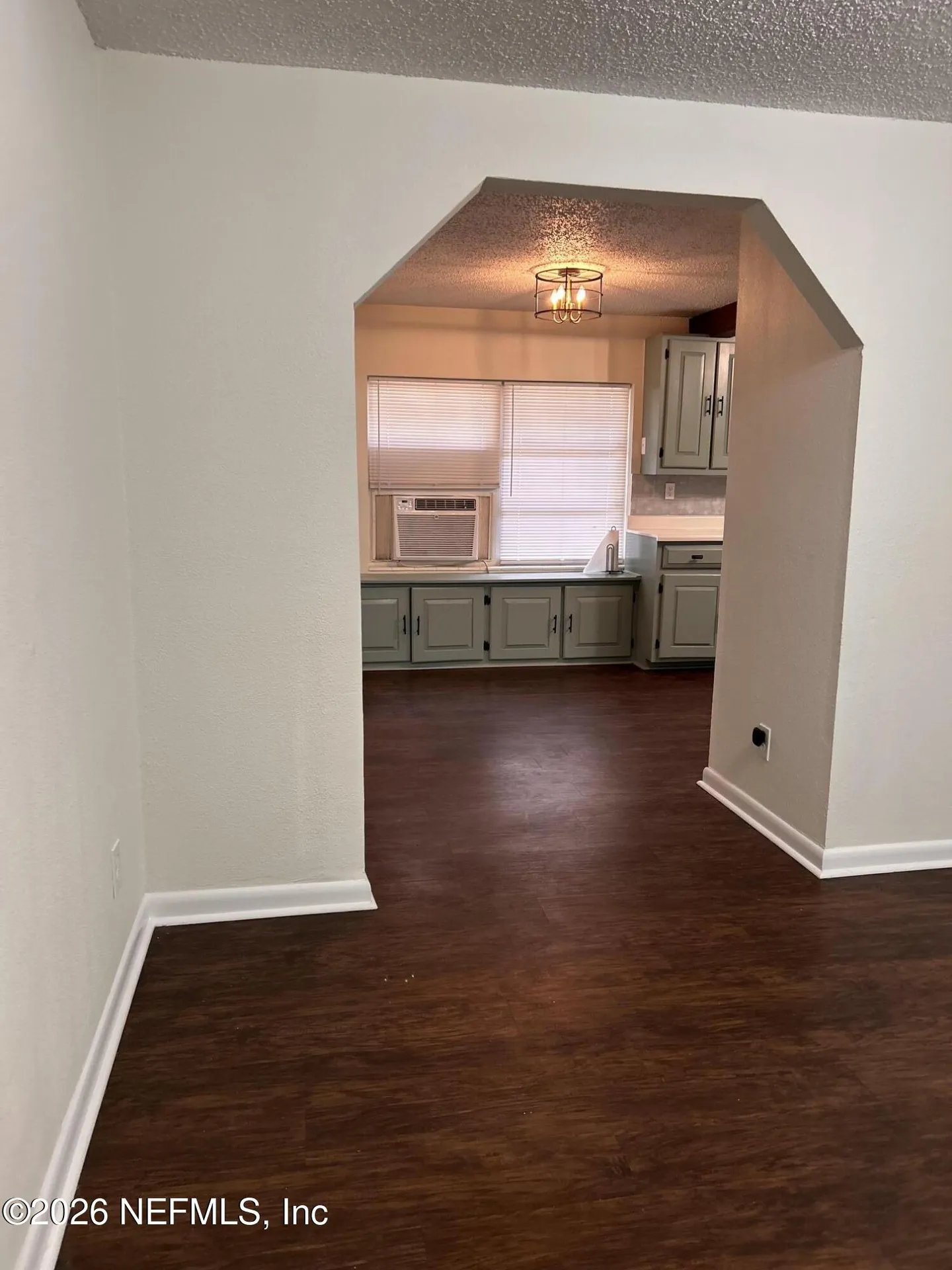 6933 Chicasaw Avenue Jacksonville FL 32210