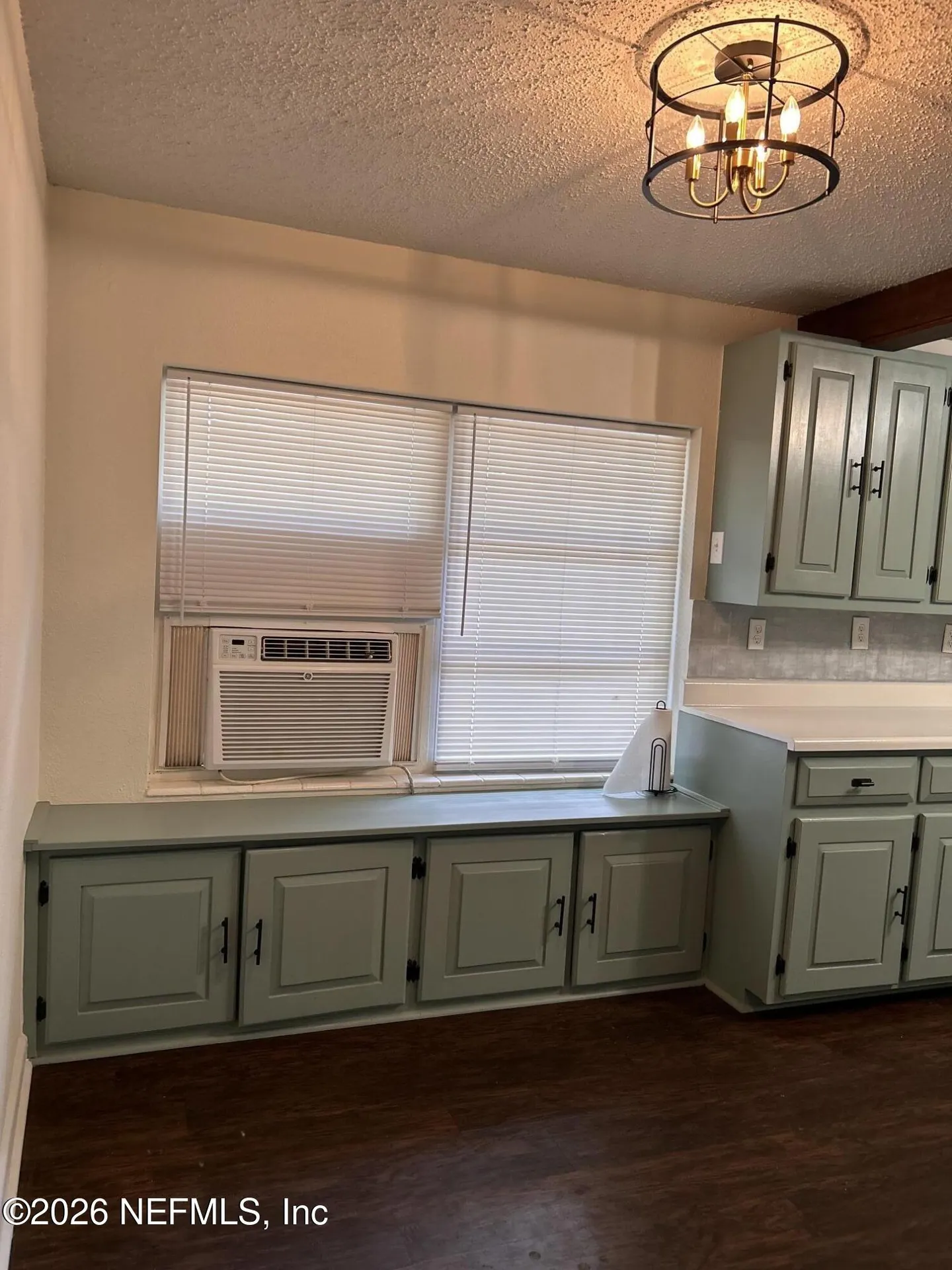 6933 Chicasaw Avenue Jacksonville FL 32210