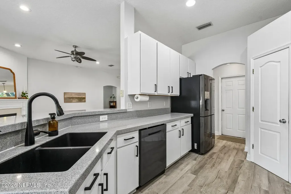 4690 Leah Creek Drive Jacksonville FL 32257