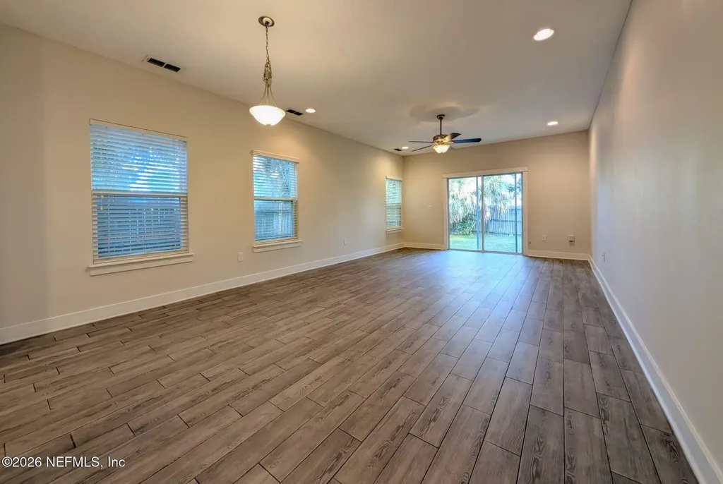 629 2nd Avenue S Jacksonville Beach FL 32250