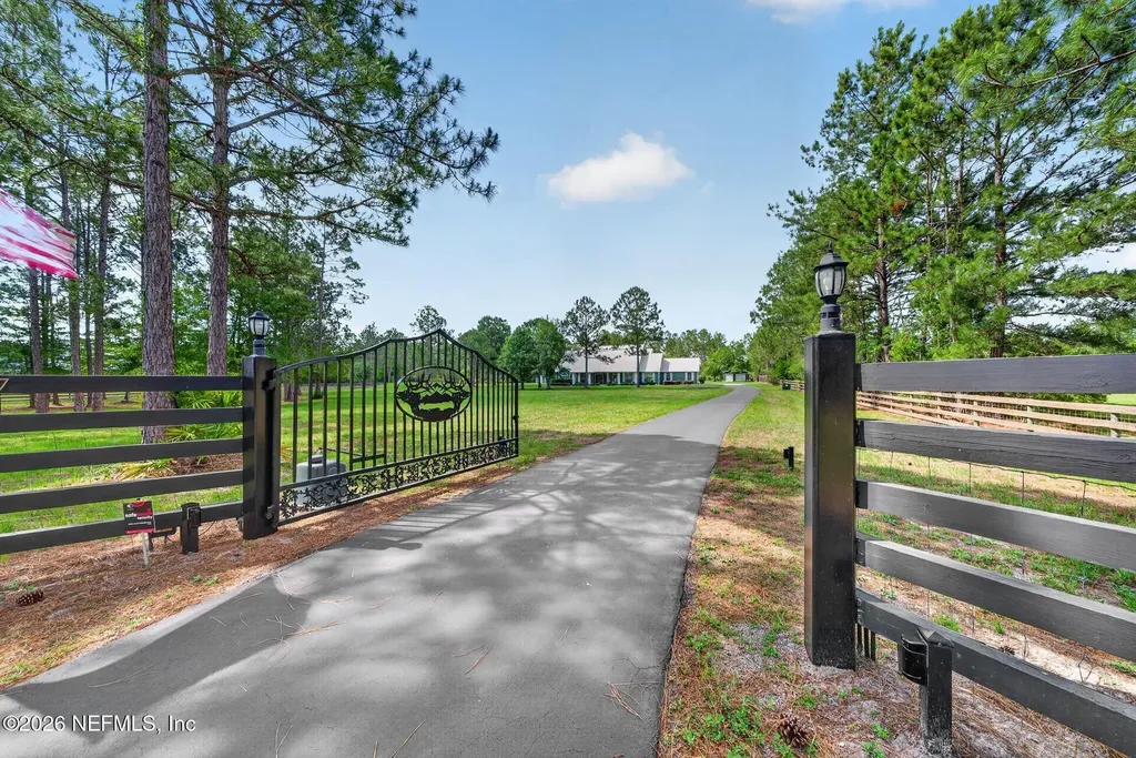 6067 War Admiral Road Jacksonville FL 32234