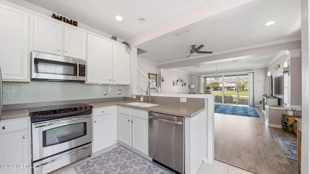 6990 Roundleaf Drive Jacksonville FL 32258