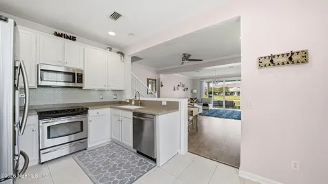 6990 Roundleaf Drive Jacksonville FL 32258