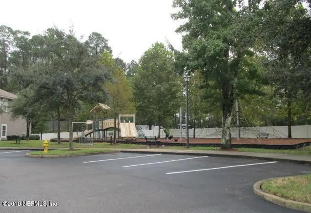 6099 Maggies Circle Jacksonville FL 32244