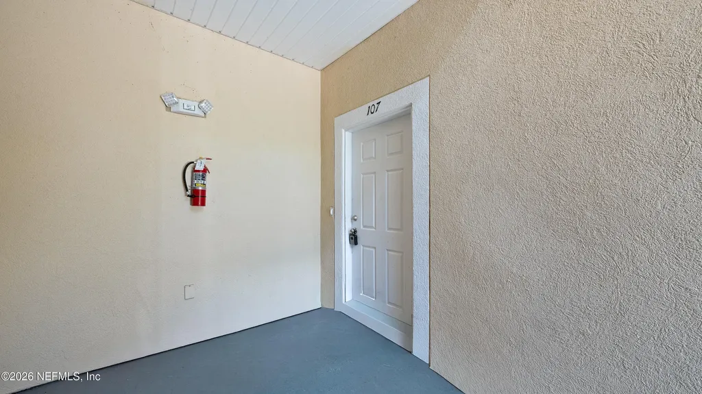 6099 Maggies Circle Jacksonville FL 32244