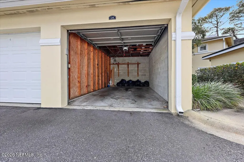 1800 The Greens Way Jacksonville Beach FL 32250