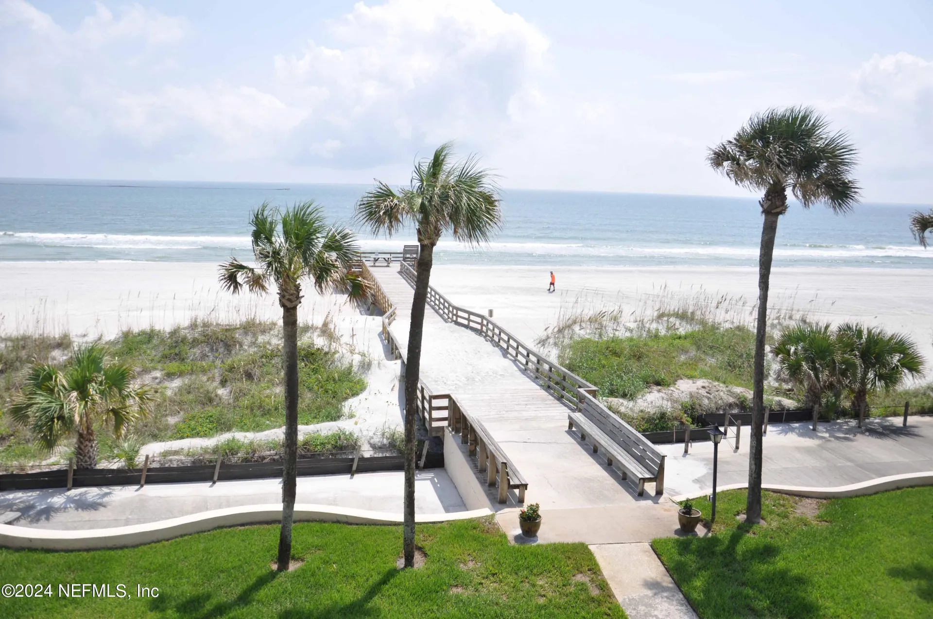 10 10th Street Atlantic Beach FL 32233