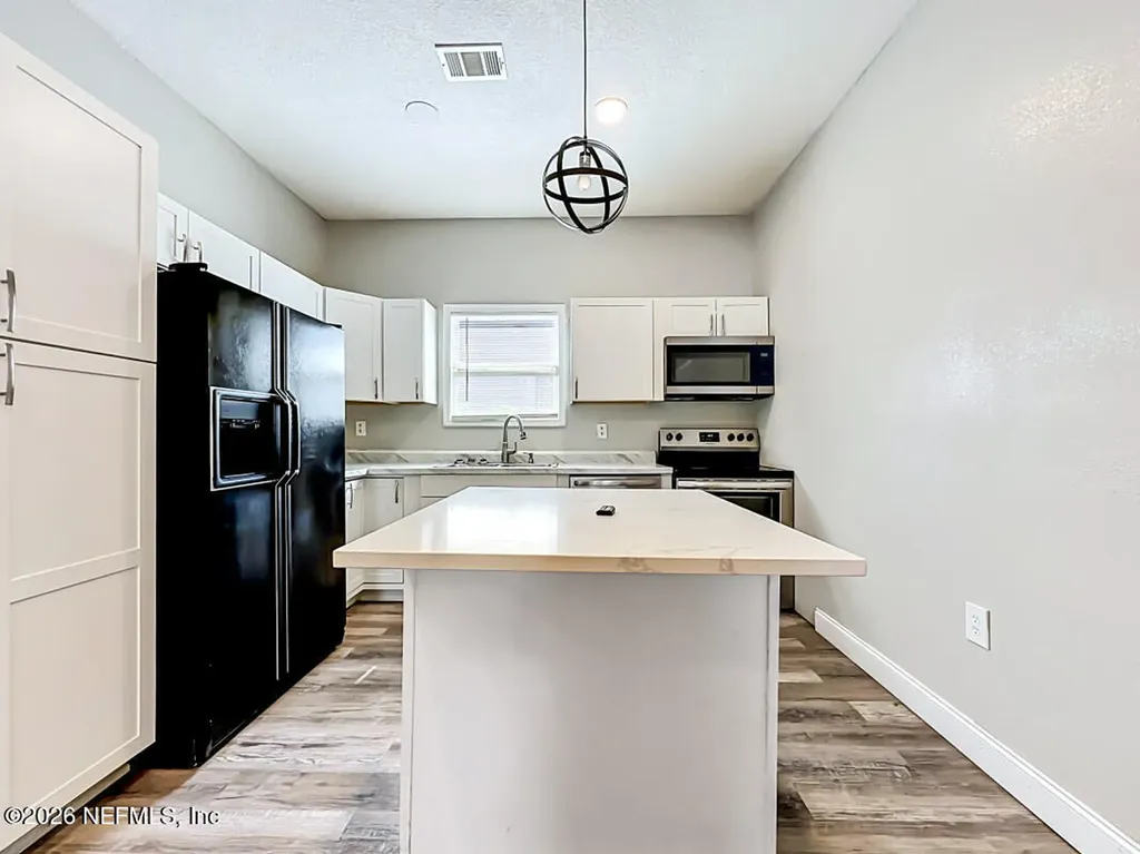 1680 8th Street W Jacksonville FL 32209