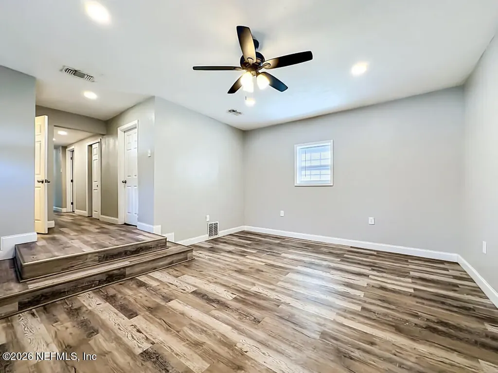 1680 8th Street W Jacksonville FL 32209