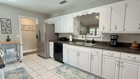 1736 Papaya Drive N Orange Park FL 32073