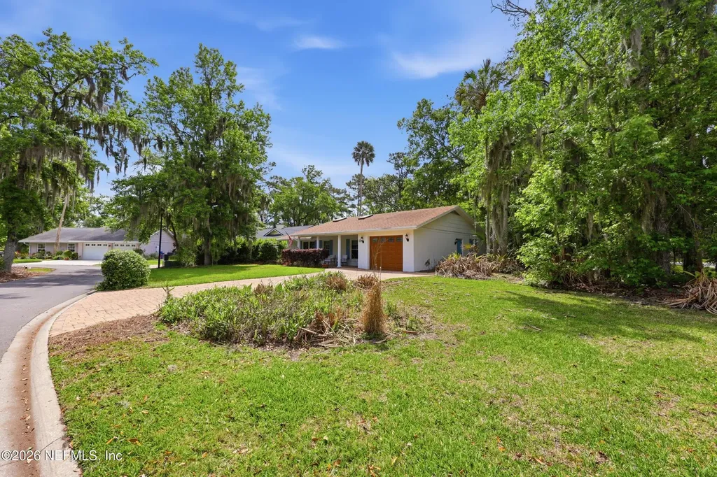 98 Ancilla Court Ponte Vedra Beach FL 32082
