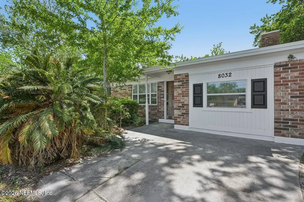 8032 Lourdes Drive S Jacksonville FL 32210