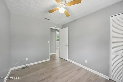 8032 Lourdes Drive S Jacksonville FL 32210