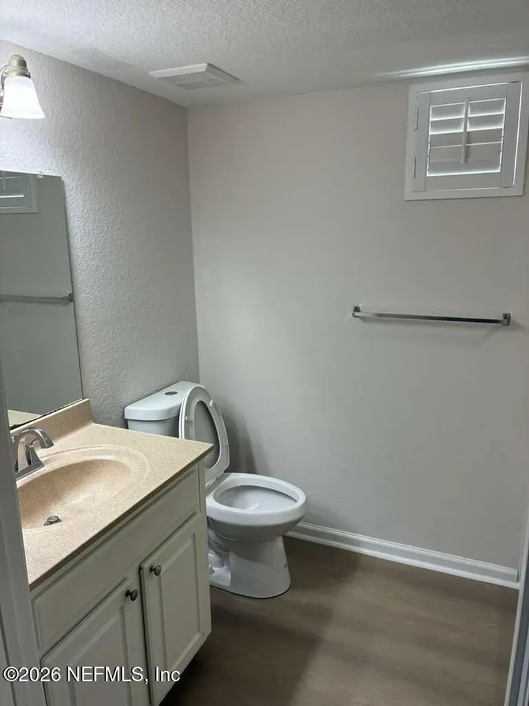 10075 Gate Parkway N Jacksonville FL 32246