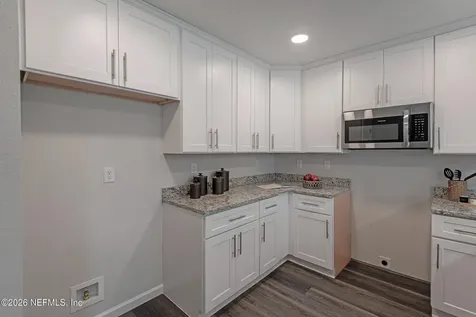 246 Holly Court Jacksonville FL 32218