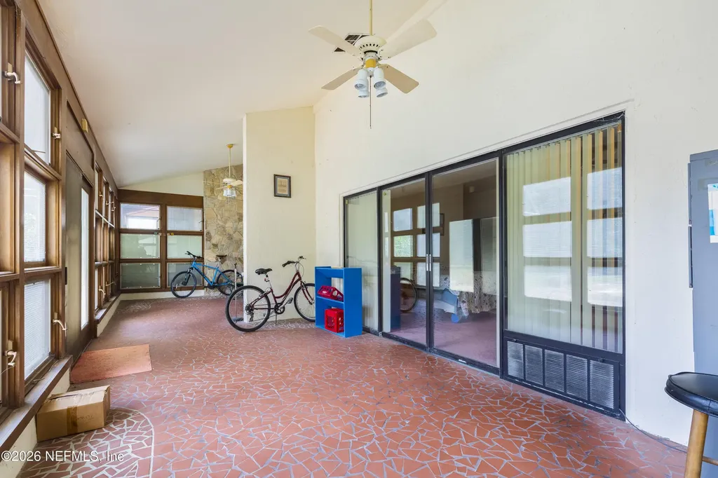 720 Lake Susan Road Hawthorne FL 32640