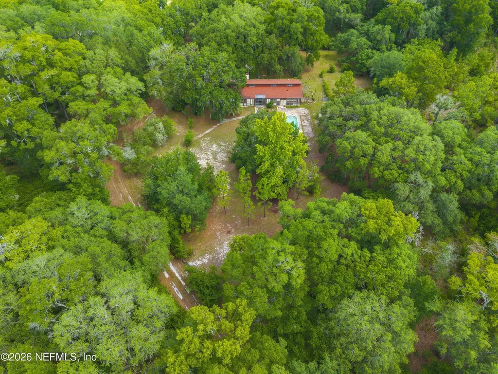 720 Lake Susan Road Hawthorne FL 32640