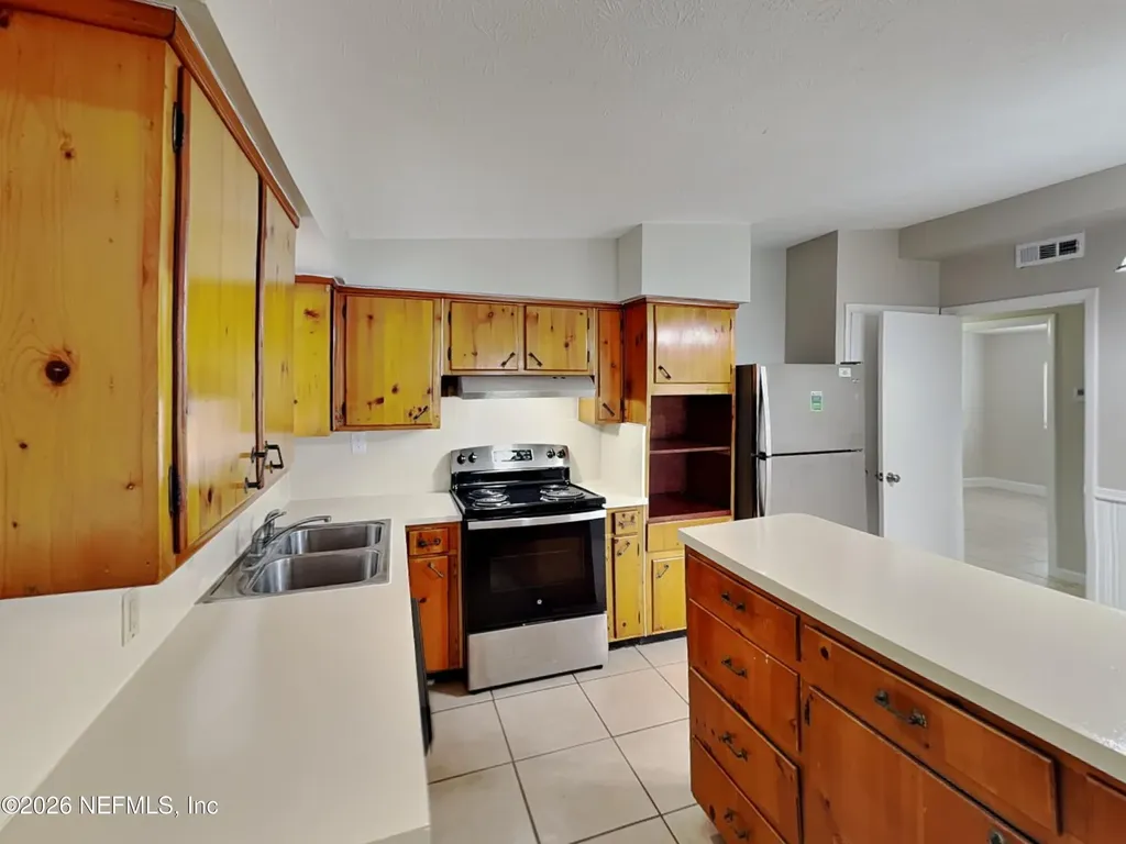 1566 Quante Road Jacksonville FL 32211