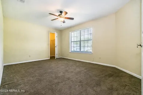 8642 Hammond Forest Drive Jacksonville FL 32221