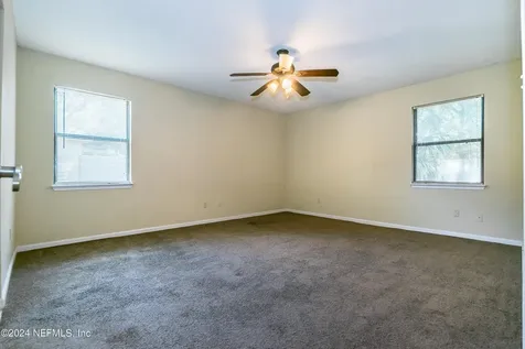 8642 Hammond Forest Drive Jacksonville FL 32221