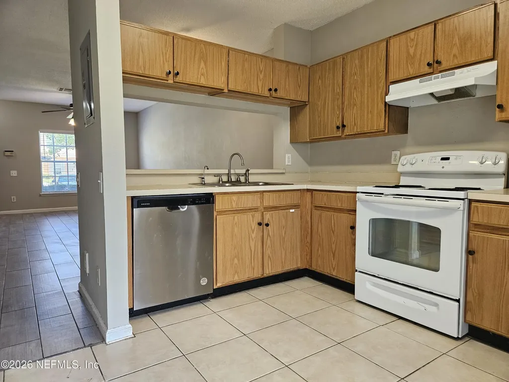 12311 Kensington Lakes Drive Jacksonville FL 32246