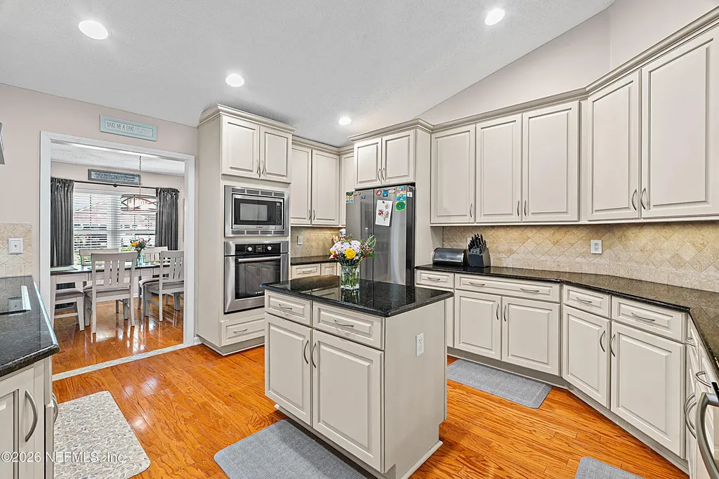 6359 Lake Plantation Drive Jacksonville FL 32244