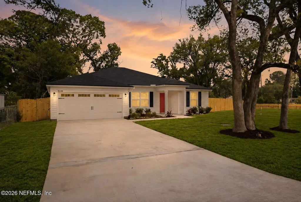 9335 Illinois Street Jacksonville FL 32218