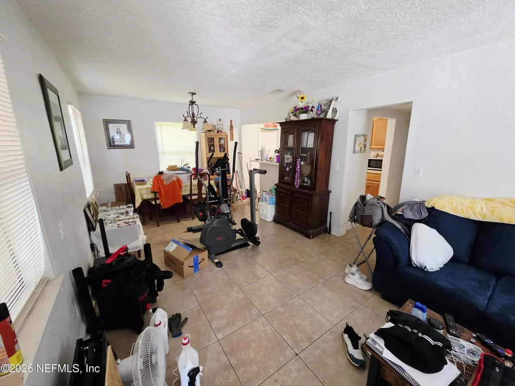 5925 Briley Avenue Jacksonville FL 32208