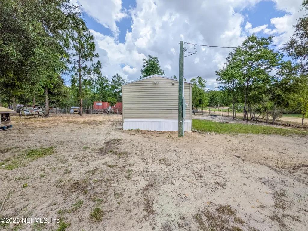 116 London Avenue Interlachen FL 32148