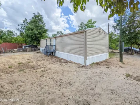 116 London Avenue Interlachen FL 32148