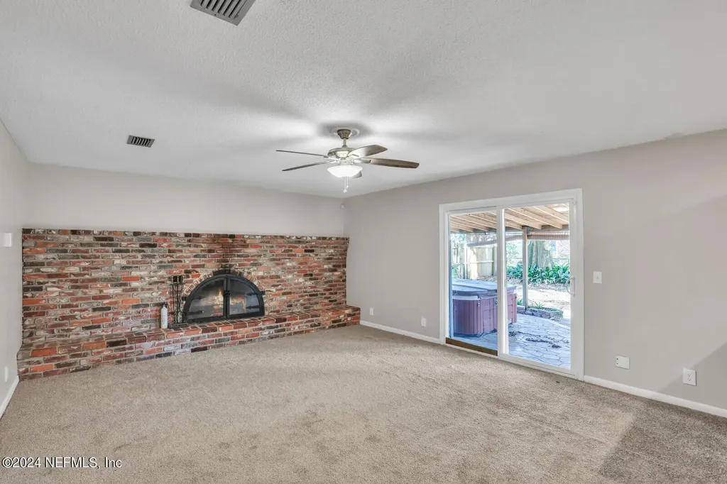 3917 Tara Hall Drive Jacksonville FL 32277