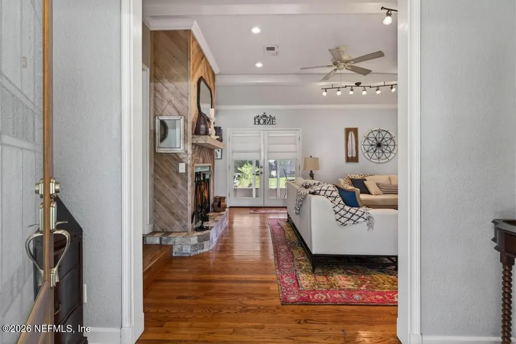 4512 Iroquois Avenue Jacksonville FL 32210