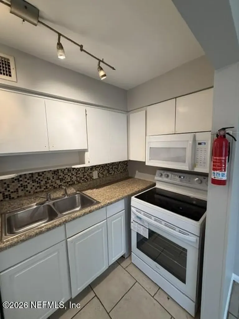 3044 Walton Street Jacksonville FL 32207