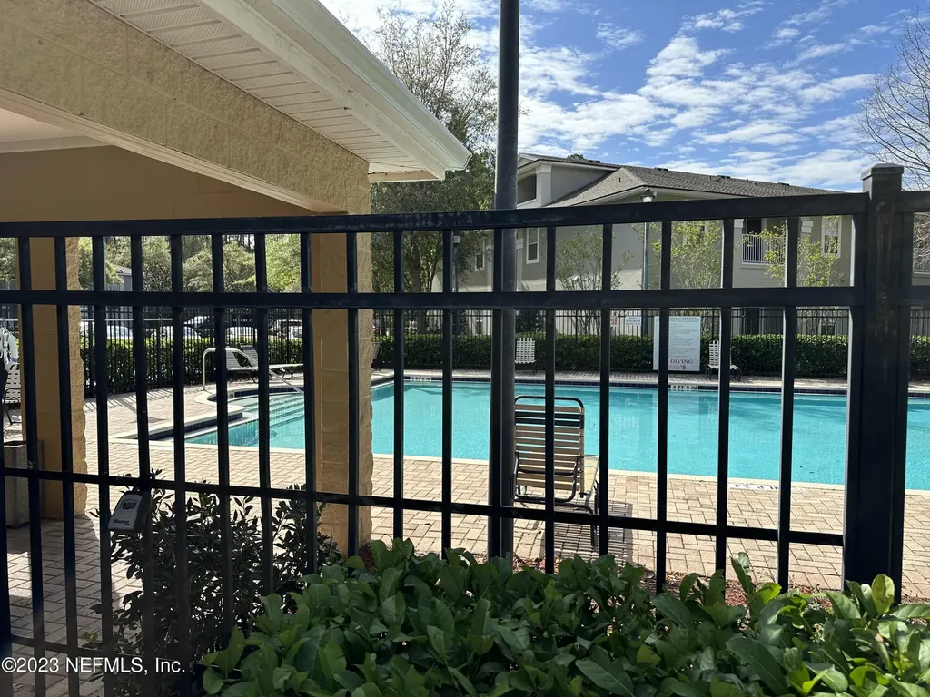 6099 Maggies Circle Jacksonville FL 32244