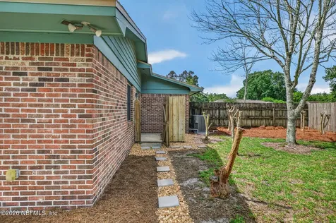 1411 Forest Lane St. Johns FL 32259