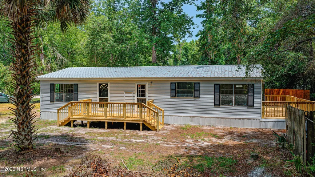 118 Waterway Drive Satsuma FL 32189