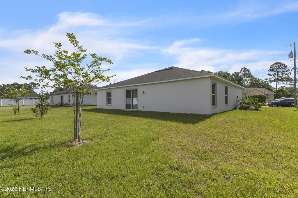 22 Round Tree Drive Palm Coast FL 32164
